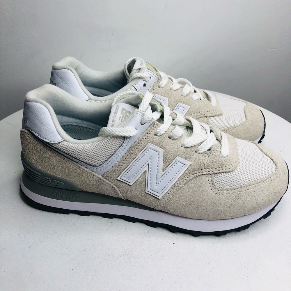 New balance 574 nimbus cloud color shoes SZ 8  R2